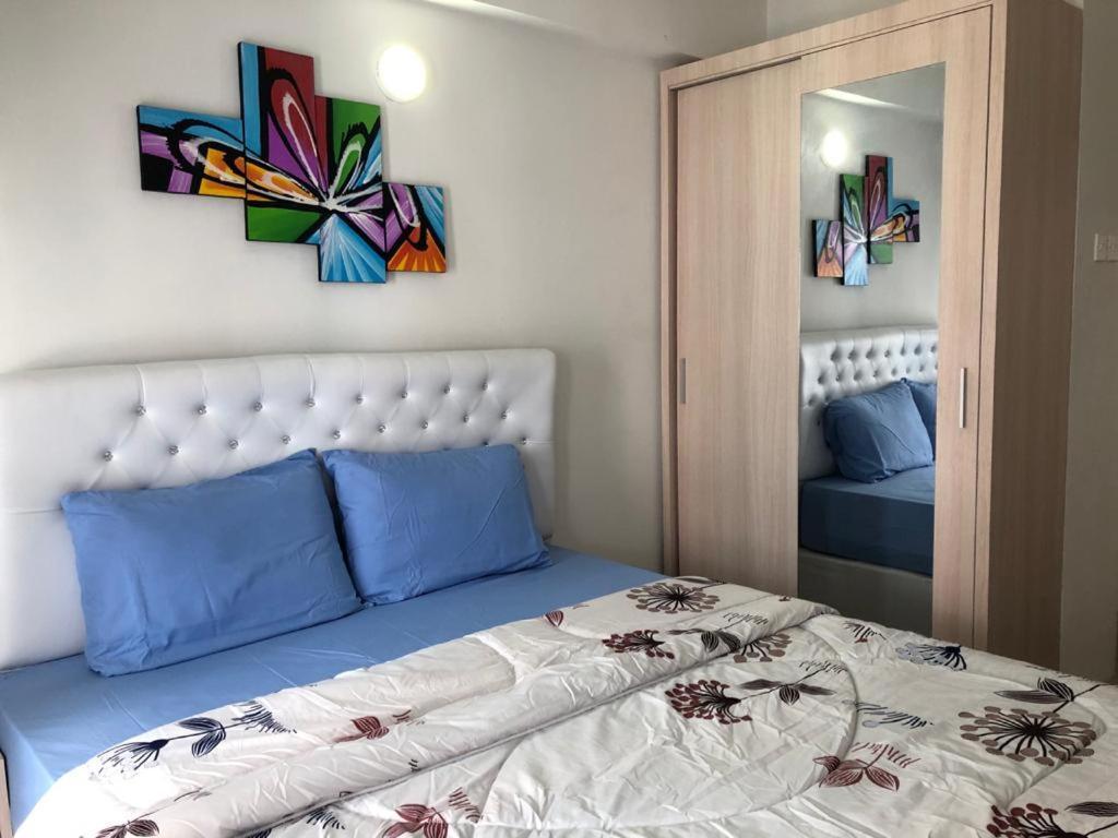 Apartment Grand Sentraland Karawang Manage By Laguna Room Extérieur photo